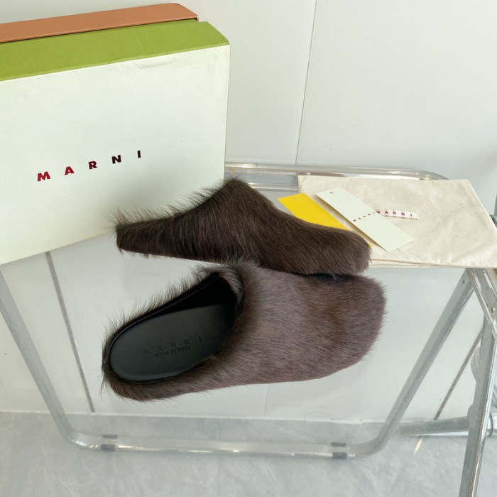 Ma*n1 calf hair slippers